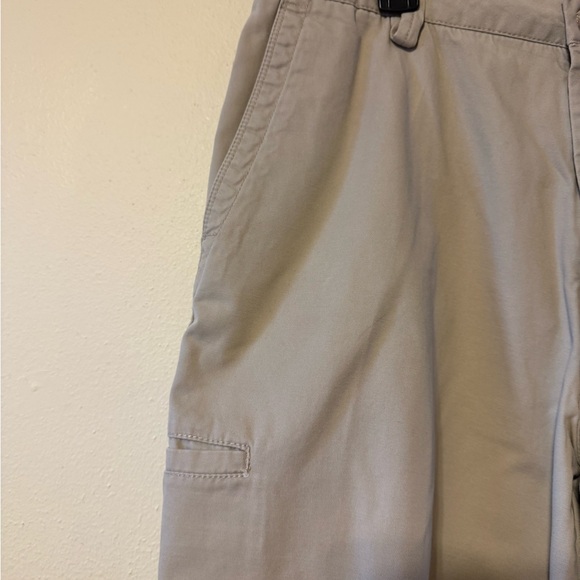 Dockers - Picture 2 of 6